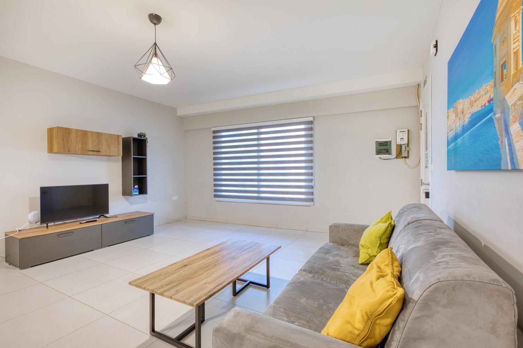 Unique Two Bedroom Apt With Huge Outdoor Area And Close To Entertainment Is-Swieqi Exterior foto