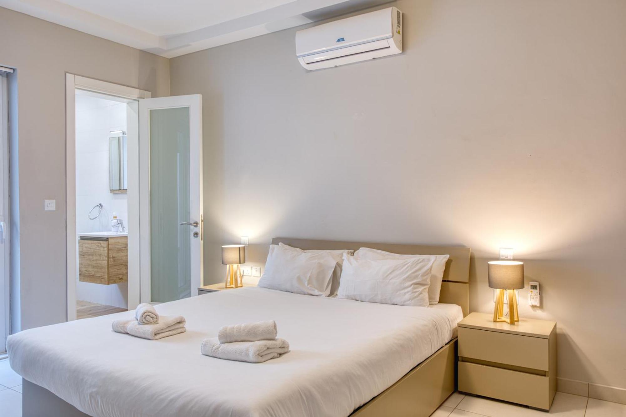 Unique Two Bedroom Apt With Huge Outdoor Area And Close To Entertainment Is-Swieqi Exterior foto