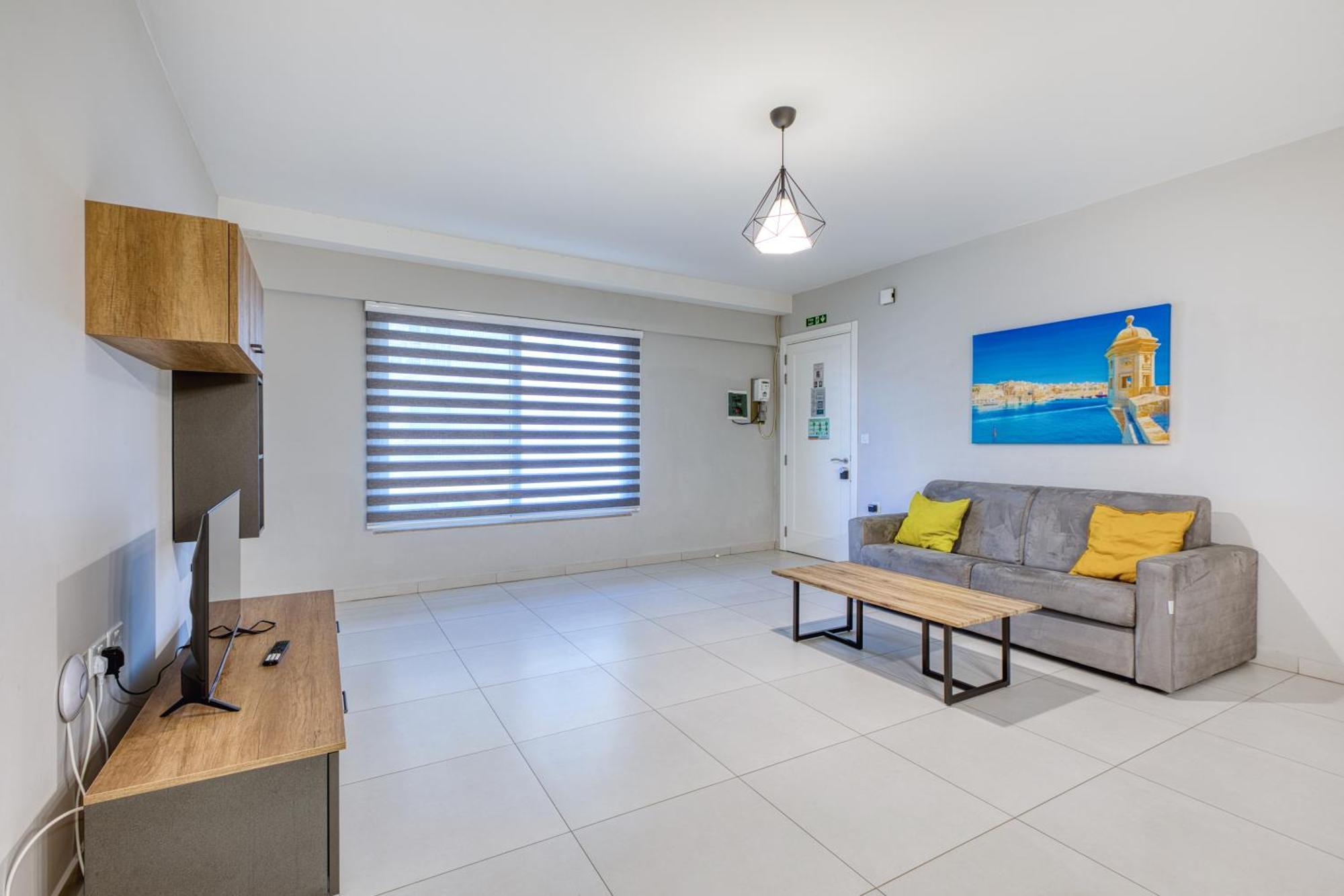 Unique Two Bedroom Apt With Huge Outdoor Area And Close To Entertainment Is-Swieqi Exterior foto